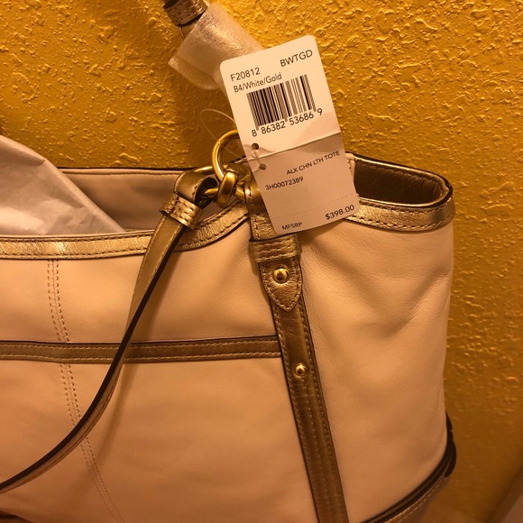 NWT Coach Alexandra Chain Leather Tote - Picture 2 of 8
